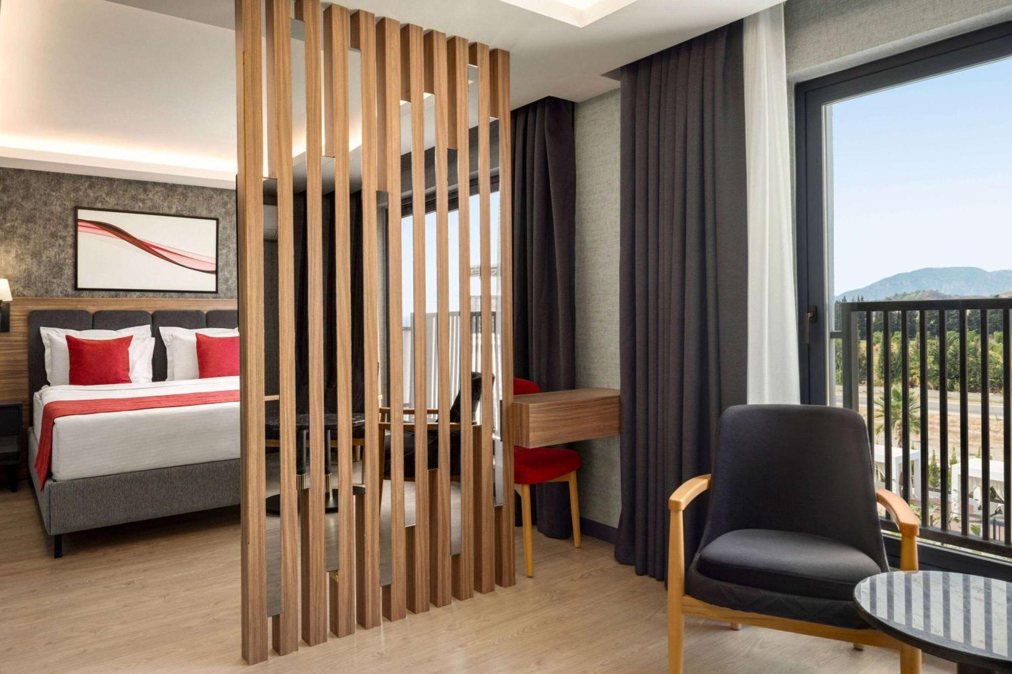 Ramada By Wyndham Dalaman Extérieur photo