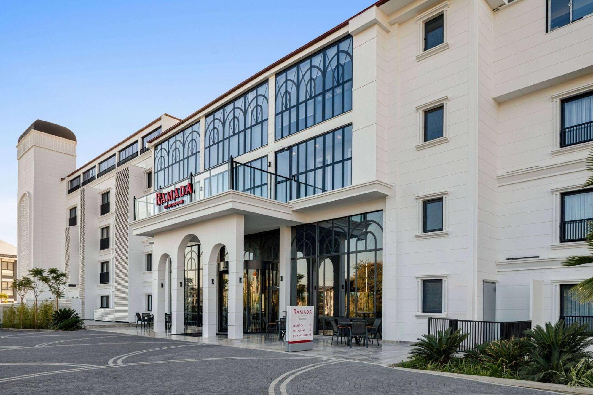 Ramada By Wyndham Dalaman Extérieur photo